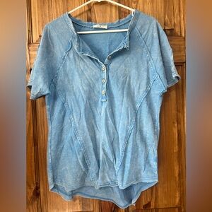 Zenana Outfitters Light Blue Button-Down Shirt